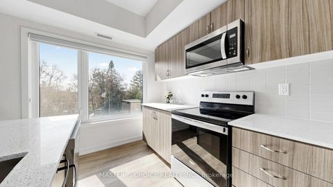 Photo 10 at 1404 - 56 Elizabeth Street, Mill Pond, Richmond Hill