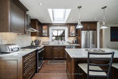 Photo 3 at 37 Lewin Crescent, South East, Ajax