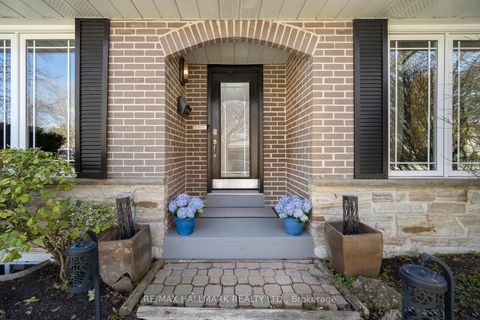 Photo 14 at 37 Lewin Crescent, South East, Ajax