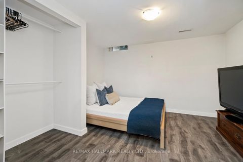 Photo 24 at 37 Lewin Crescent, South East, Ajax