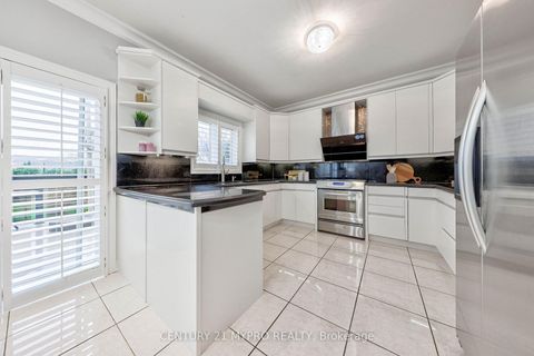 Photo 14 at 128 selwyn Road, Jefferson, Richmond Hill