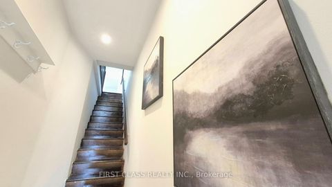 Photo 11 at 356 Wallace Avenue, Junction, Toronto