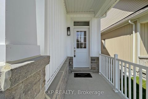 Photo 2 at 10 Palmira Drive, Sutton & Jackson's Point, Georgina