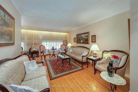 Photo 10 at 87 Marcos Boulevard, Bendale, Toronto