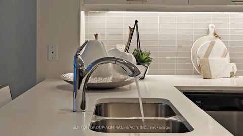 Photo 11 at Th 101 - 39 Annie Craig Drive, Mimico, Toronto