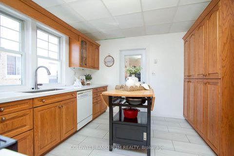 Photo 6 at 49 Brock Street E, O'Neill, Oshawa