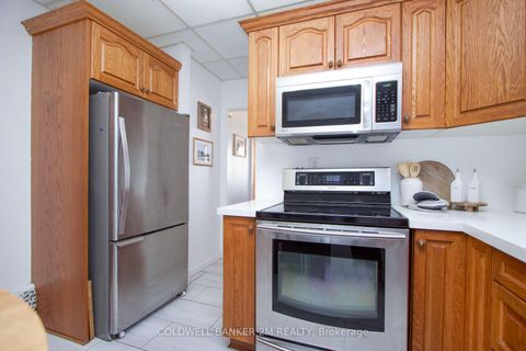 Photo 9 at 49 Brock Street E, O'Neill, Oshawa