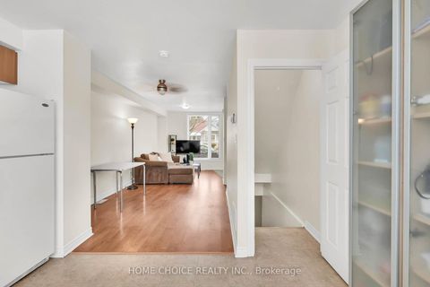 Photo 9 at 121 - 10 Fairwood Crescent, West Hill, Toronto