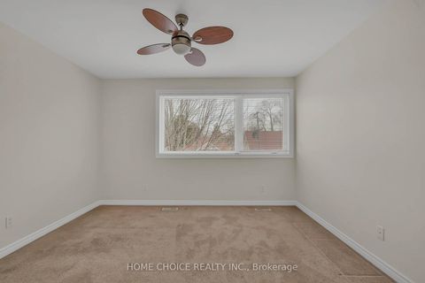 Photo 11 at 121 - 10 Fairwood Crescent, West Hill, Toronto