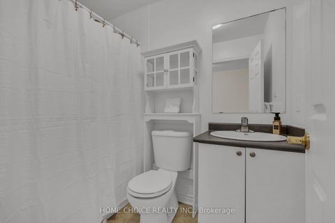 Photo 17 at 121 - 10 Fairwood Crescent, West Hill, Toronto