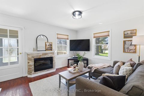 Photo 6 at 24 Birch Crescent, Central, Ajax