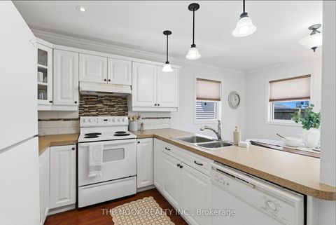 Photo 14 at 24 Birch Crescent, Central, Ajax