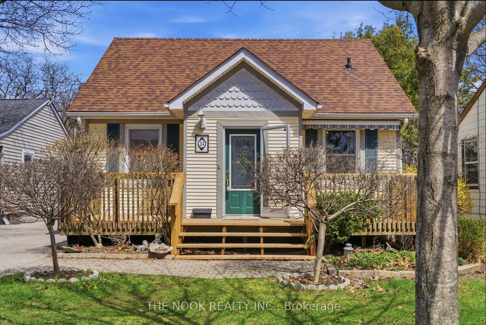 24 Birch Crescent, Central, Ajax 