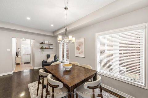 Photo 7 at 141 Lauderdale Drive, Patterson, Vaughan