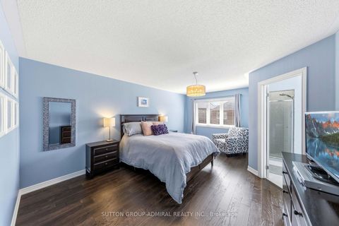 Photo 17 at 141 Lauderdale Drive, Patterson, Vaughan