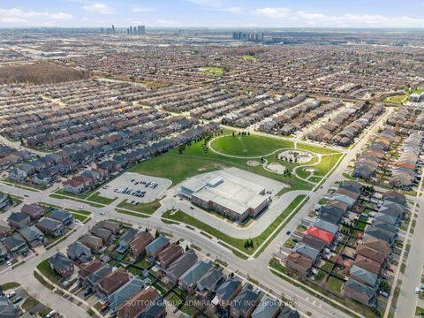 Photo 40 at 141 Lauderdale Drive, Patterson, Vaughan