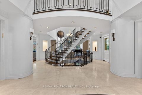 Photo 8 at 75 Arnold Avenue, Yorkhill, Vaughan