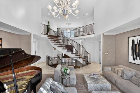 Photo 9 at 75 Arnold Avenue, Yorkhill, Vaughan