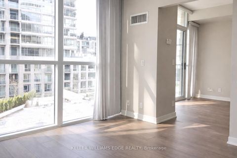 Photo 4 at 1013 - 21 Nelson Street, Waterfront Communities C1, Toronto