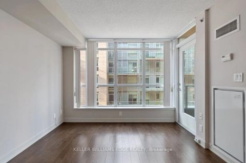 Photo 7 at 414 - 21 Nelson Street, Waterfront Communities C1, Toronto