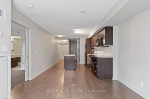 Photo 12 at 414 - 21 Nelson Street, Waterfront Communities C1, Toronto