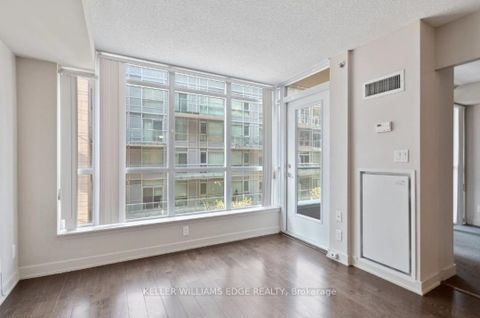 Photo 14 at 414 - 21 Nelson Street, Waterfront Communities C1, Toronto
