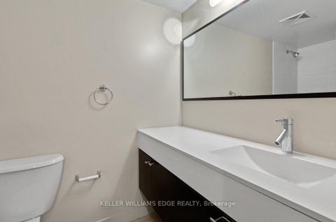 Photo 15 at 414 - 21 Nelson Street, Waterfront Communities C1, Toronto