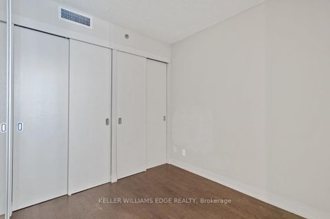 Photo 23 at 414 - 21 Nelson Street, Waterfront Communities C1, Toronto