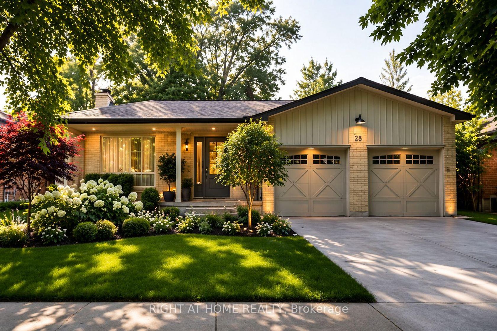 15 Foursome Crescent, Windfields, Toronto photo number 2