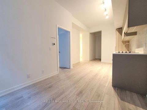 Photo 3 at 601 - 55 Mercer Street, Waterfront Communities C1, Toronto