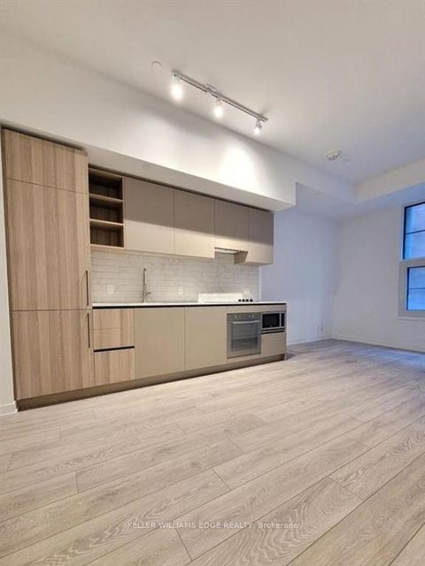 Photo 4 at 601 - 55 Mercer Street, Waterfront Communities C1, Toronto