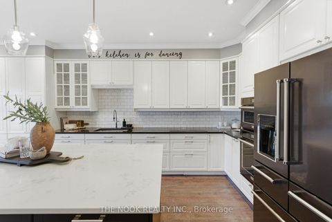 Photo 9 at 117 Point Hope Place, Port Whitby, Whitby