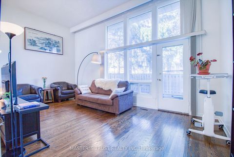 Photo 4 at 20 Sego Royalway, Hillcrest Village, Toronto
