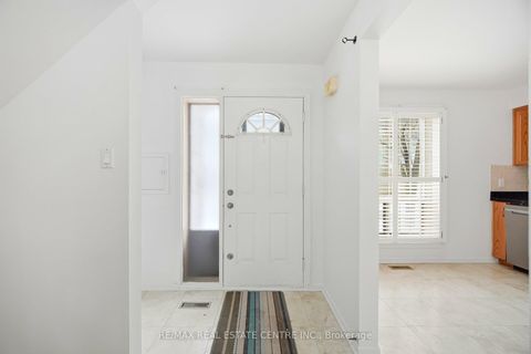 Photo 5 at 24 - 25 Gosford Boulevard, Black Creek, Toronto