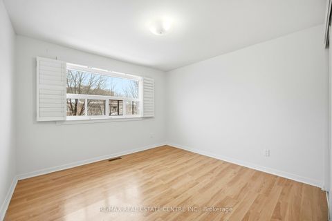 Photo 21 at 24 - 25 Gosford Boulevard, Black Creek, Toronto