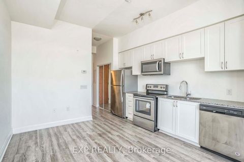 Photo 14 at #605 - 2800 Keele Street, CFB, Toronto