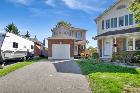 Photo 1 at 39 Longwood Court, Courtice, Clarington
