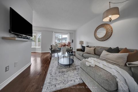 Photo 7 at 39 Longwood Court, Courtice, Clarington