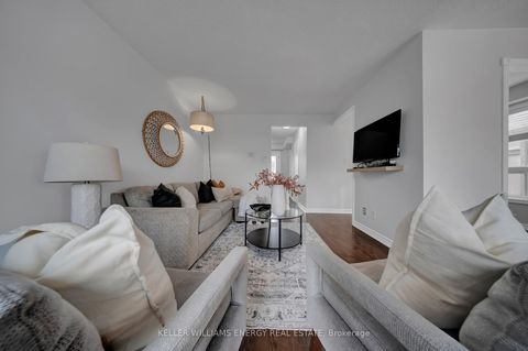 Photo 10 at 39 Longwood Court, Courtice, Clarington