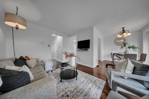 Photo 12 at 39 Longwood Court, Courtice, Clarington