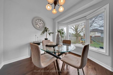 Photo 14 at 39 Longwood Court, Courtice, Clarington