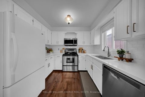 Photo 23 at 39 Longwood Court, Courtice, Clarington