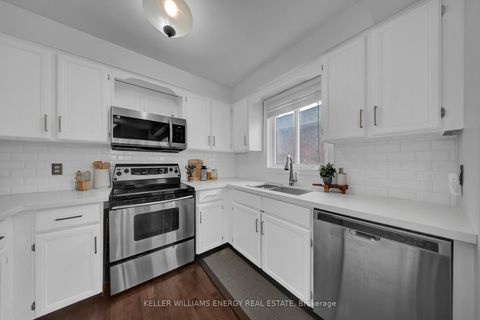 Photo 24 at 39 Longwood Court, Courtice, Clarington