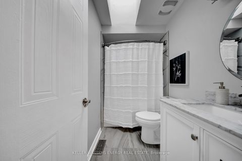 Photo 30 at 39 Longwood Court, Courtice, Clarington