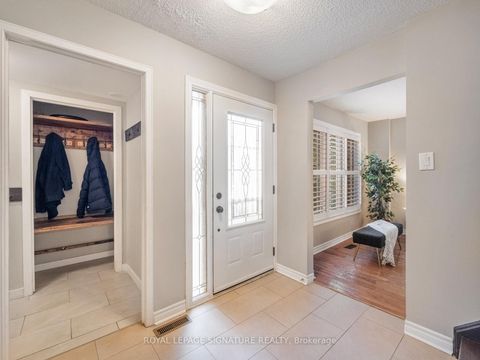 Photo 4 at 28 Bowes Garden Court, Rouge E10, Toronto