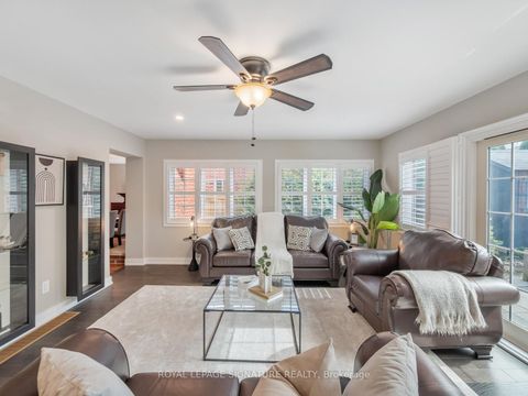 Photo 11 at 28 Bowes Garden Court, Rouge E10, Toronto