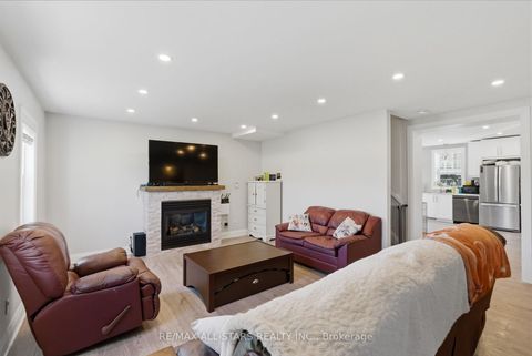 Photo 2 at 88 Victoria Road, Baldwin, Georgina