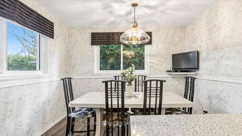 Photo 15 at 27 Ladyslipper Court, Bayview Glen, Markham