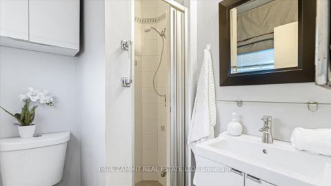 Photo 25 at 27 Ladyslipper Court, Bayview Glen, Markham