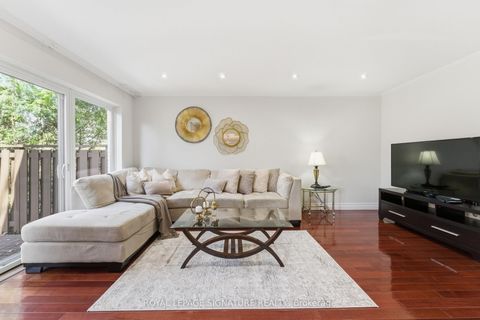 Photo 3 at 6 Crimson Millway, Windfields, Toronto